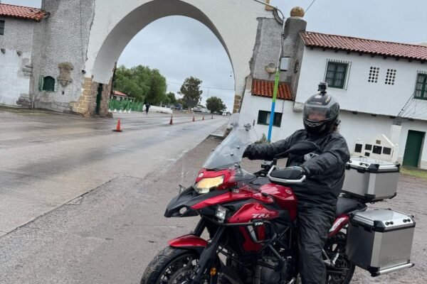 WhatsApp Image 2025-10-06 at 14.49.02 - copia